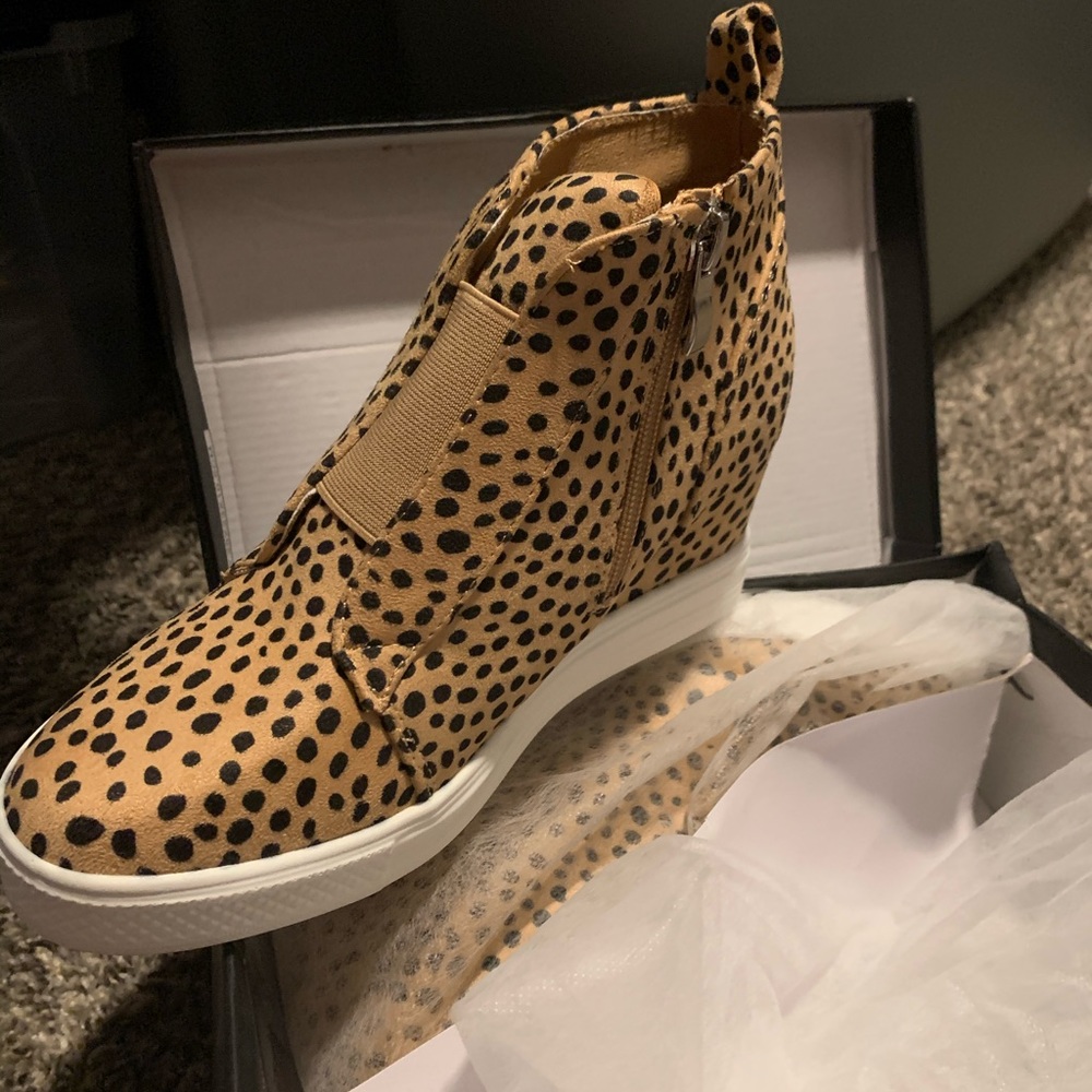 Cheetah booties new in box